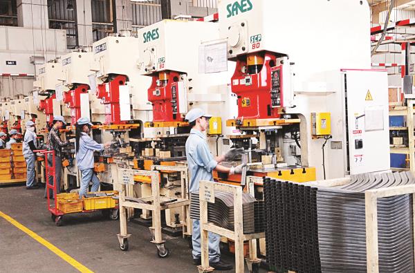 Cokhithongphat.com - Ngành cơ khí gian nan tận dụng cơ hội